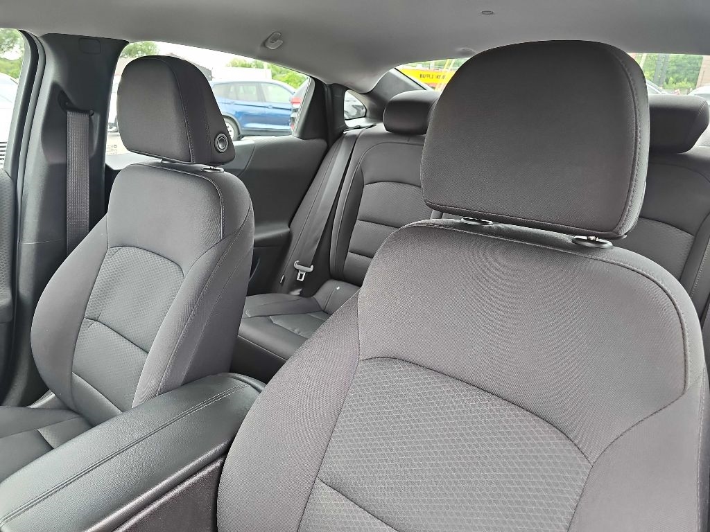 Chevrolet Malibu  2017