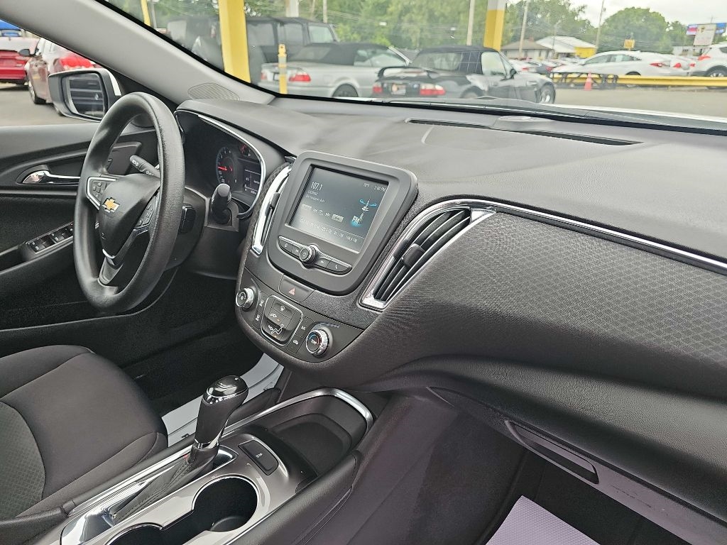 Chevrolet Malibu  2017