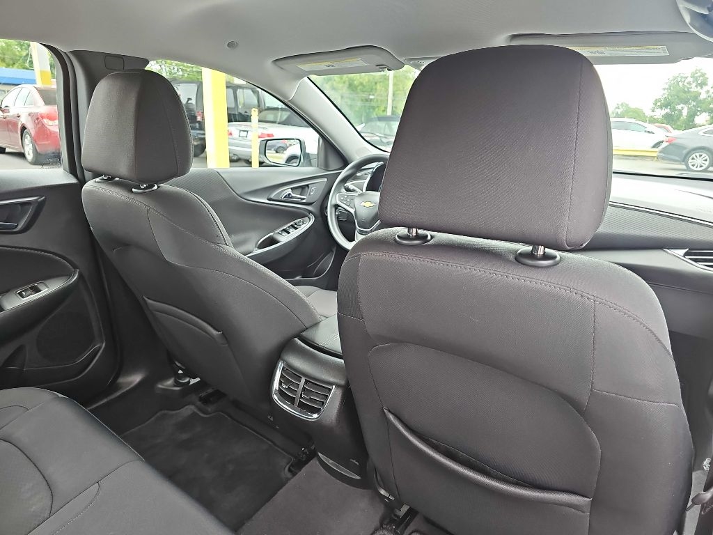 Chevrolet Malibu  2017