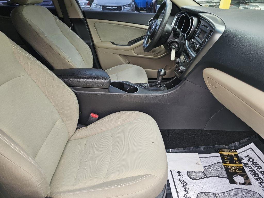 Kia Optima LX 2014