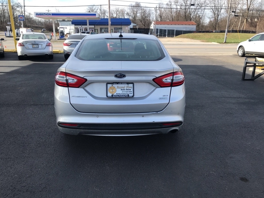 Ford Fusion SE 2016