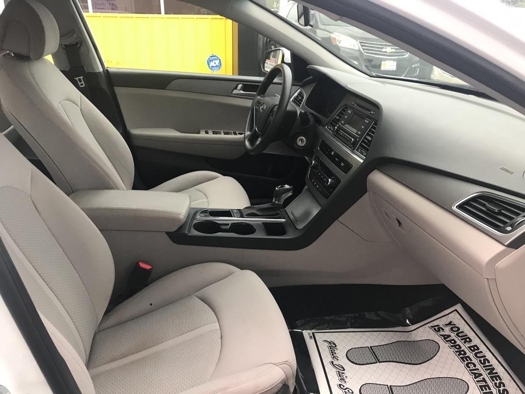 Hyundai Sonata SE 2017