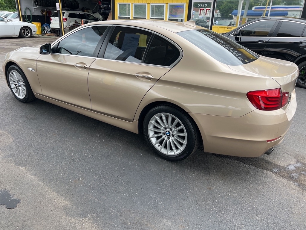 BMW 5-Series 535i 2012