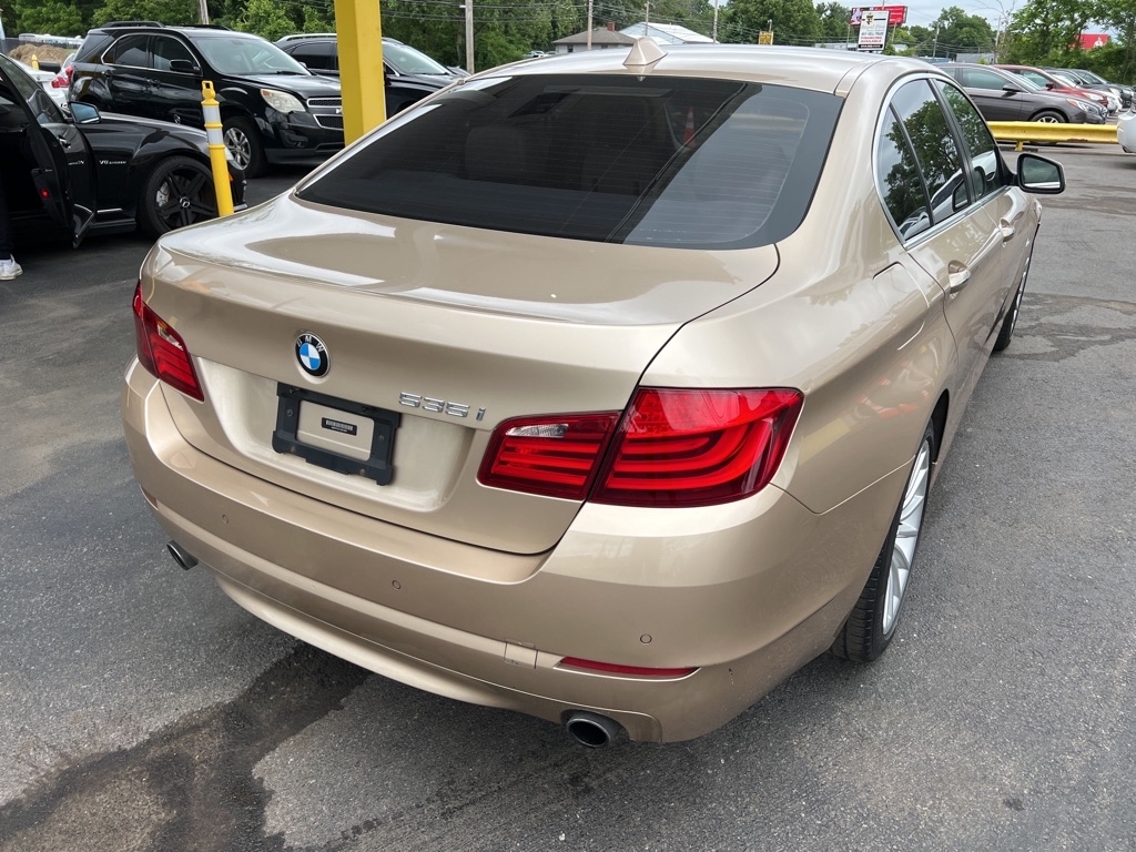BMW 5-Series 535i 2012