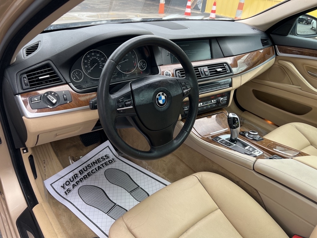 BMW 5-Series 535i 2012