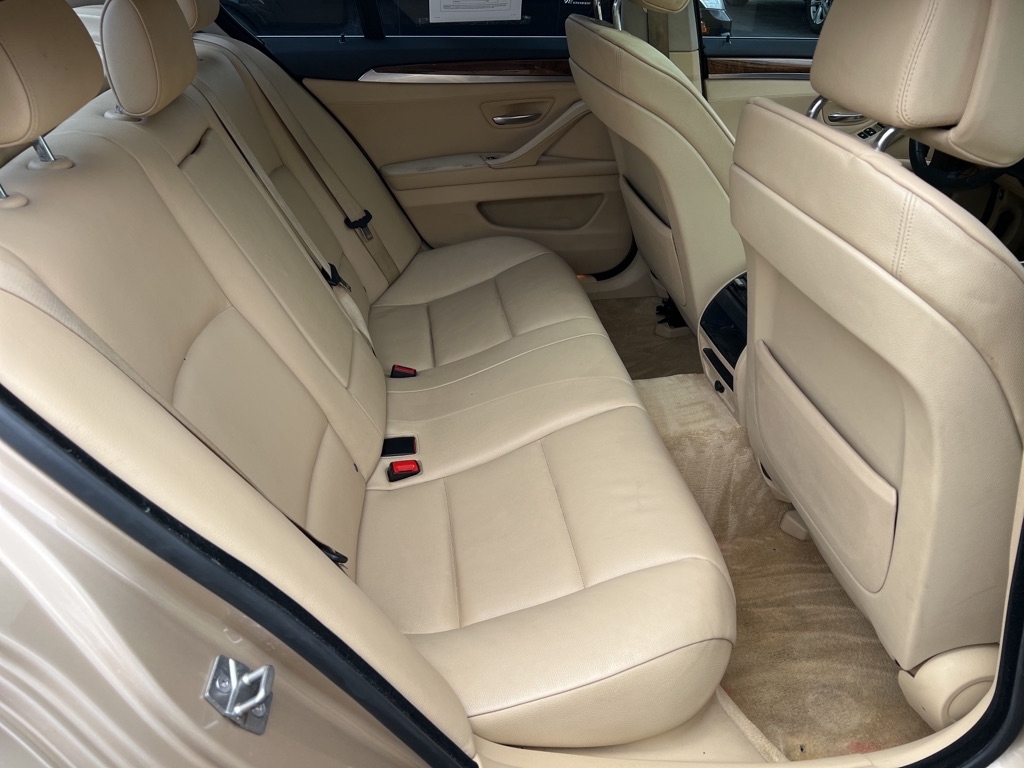 BMW 5-Series 535i 2012