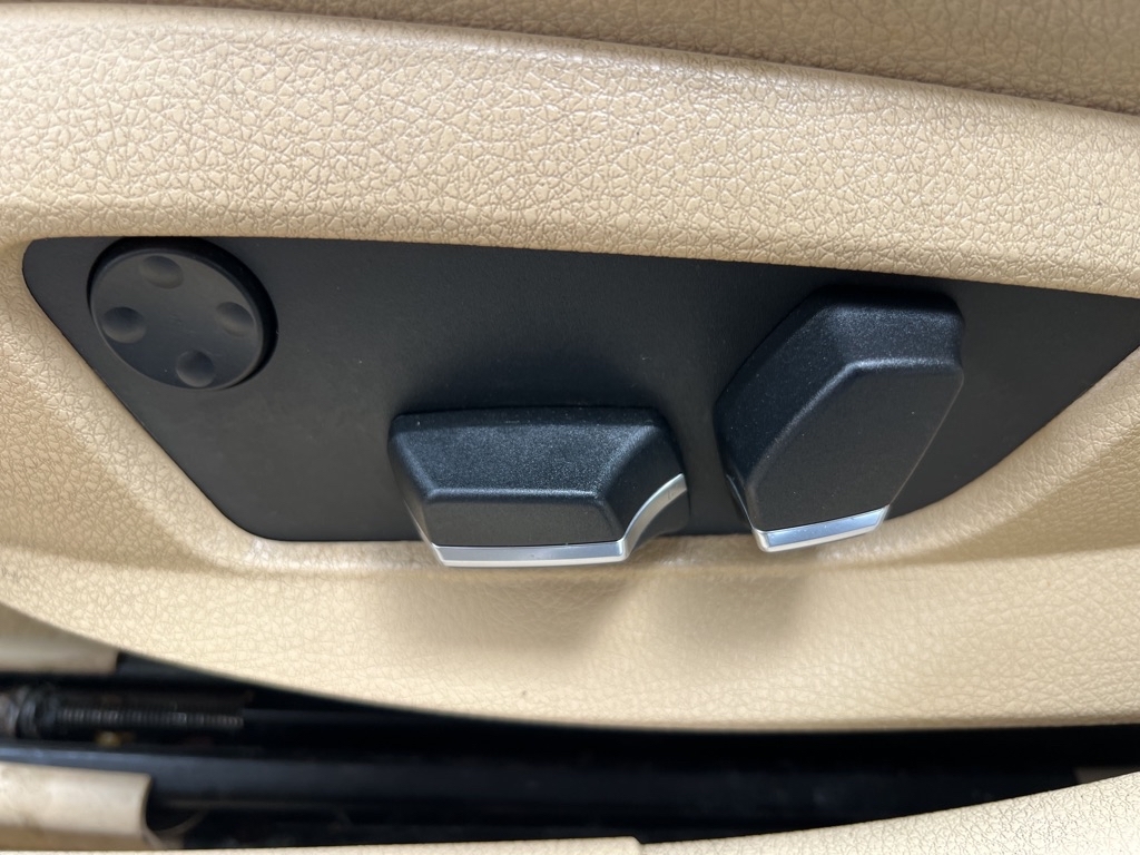 BMW 5-Series 535i 2012