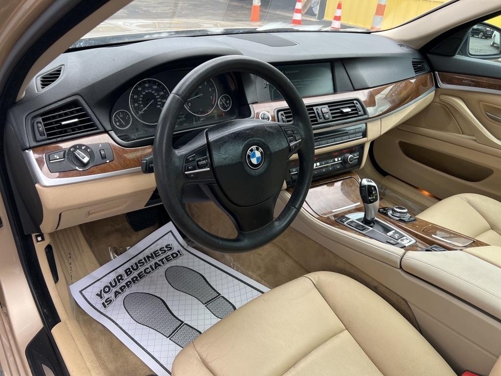 BMW 5-Series 535i 2012