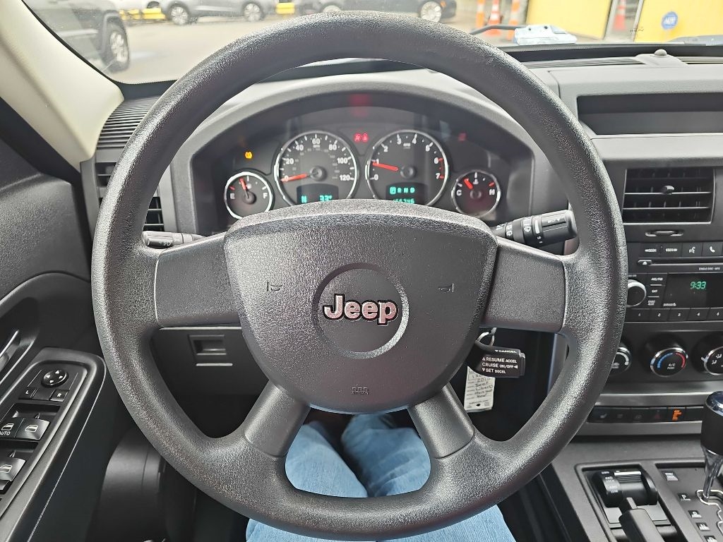 Jeep Liberty Sport 4WD 2010