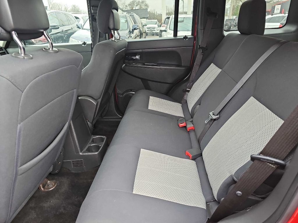 Jeep Liberty Sport 4WD 2010