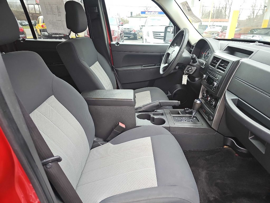 Jeep Liberty Sport 4WD 2010