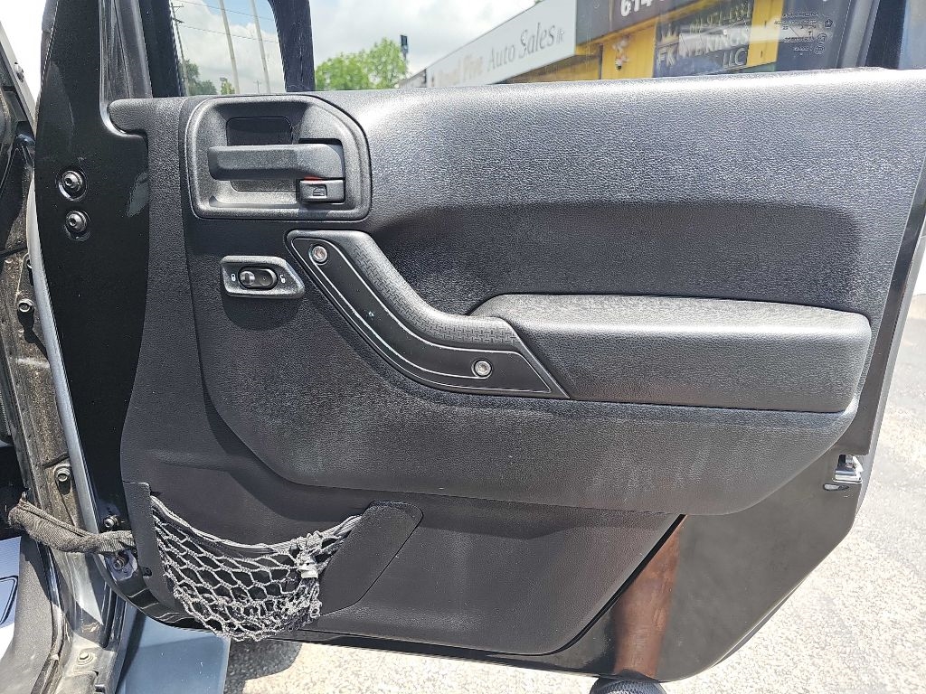 Jeep Wrangler Unlimited Rubicon 4WD 2014