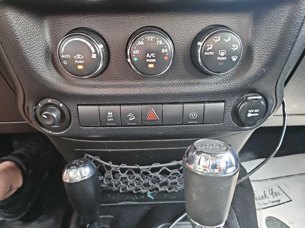 Jeep Wrangler Unlimited Rubicon 4WD 2014