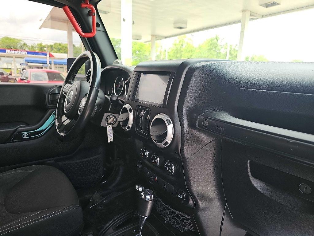 Jeep Wrangler Unlimited Rubicon 4WD 2014