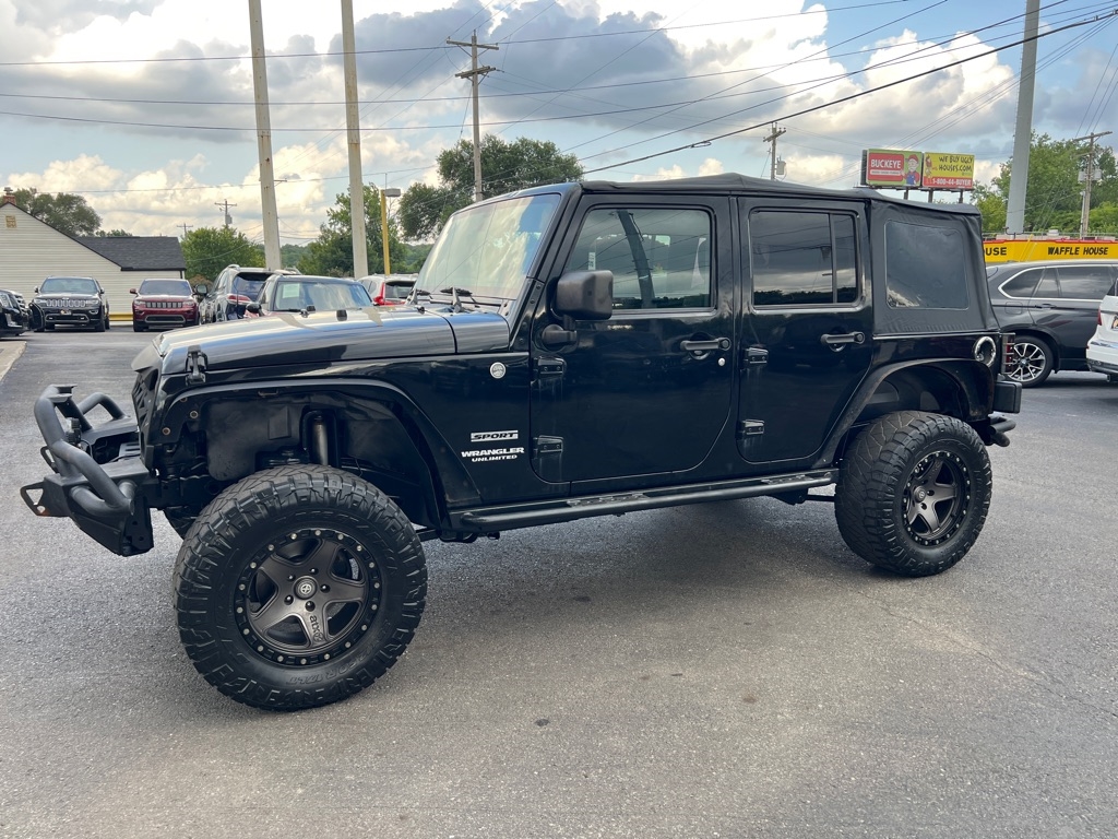 Jeep Wrangler Unlimited Sport 4WD 2011