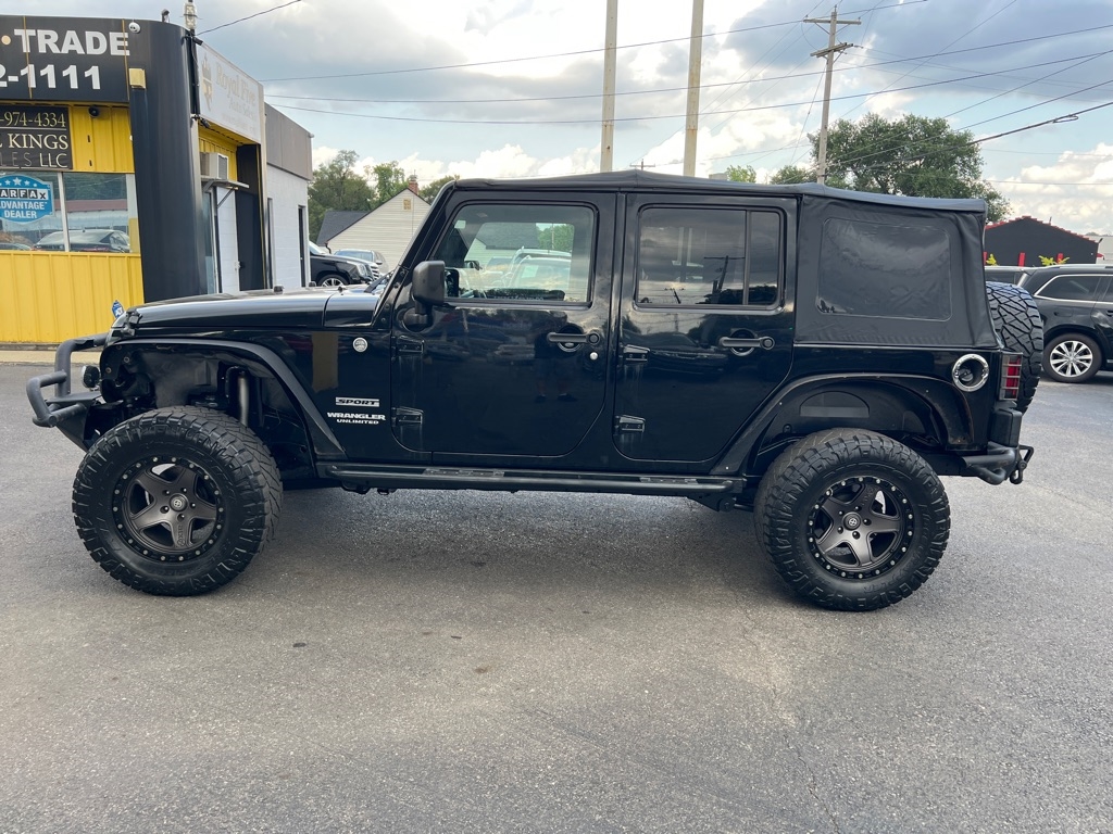 Jeep Wrangler Unlimited Sport 4WD 2011