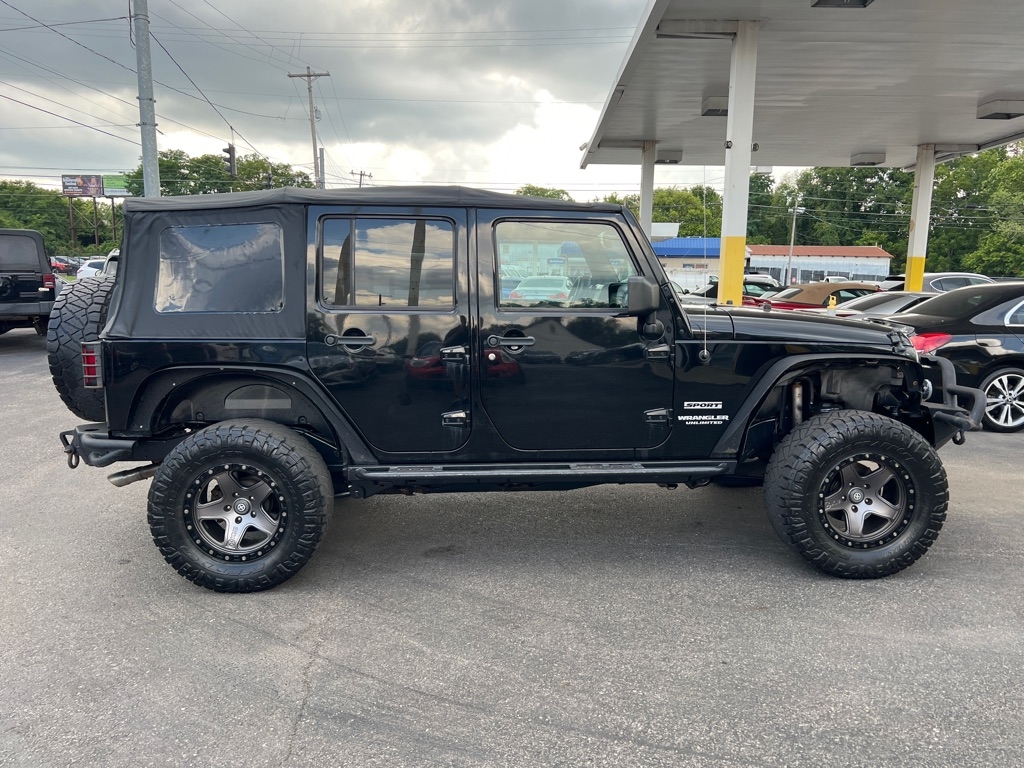 Jeep Wrangler Unlimited Sport 4WD 2011