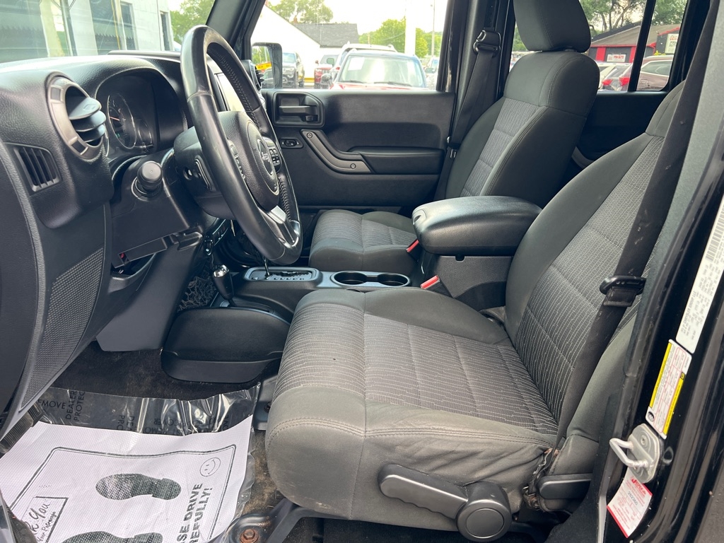 Jeep Wrangler Unlimited Sport 4WD 2011