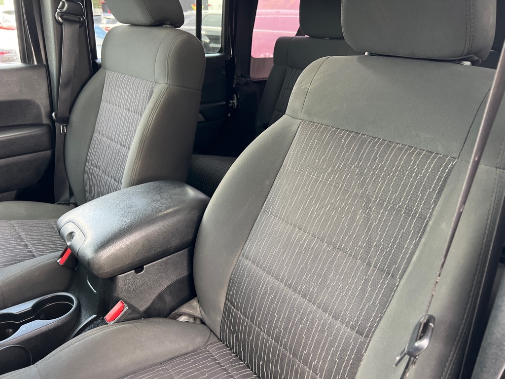 Jeep Wrangler Unlimited Sport 4WD 2011