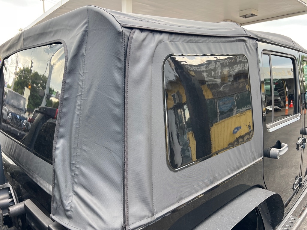 Jeep Wrangler Unlimited Sport 4WD 2011