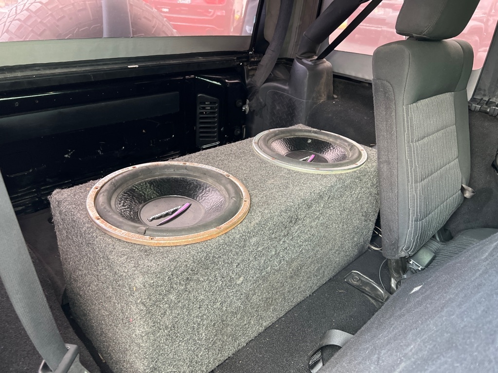 Jeep Wrangler Unlimited Sport 4WD 2011