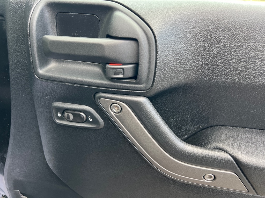 Jeep Wrangler Unlimited Sport 4WD 2011