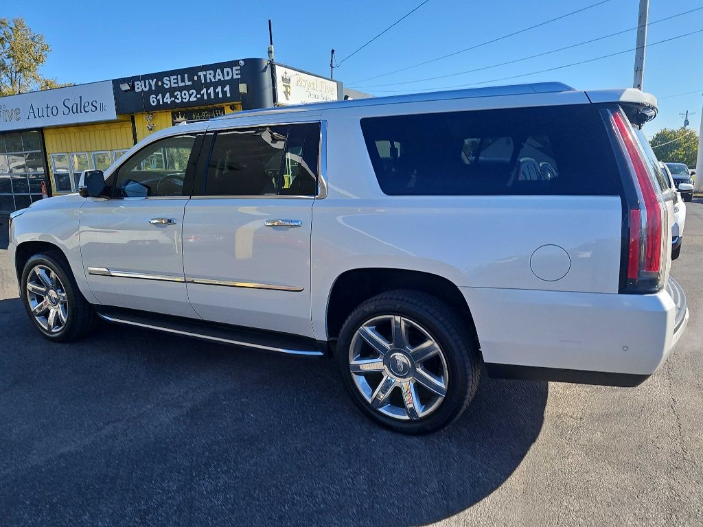Cadillac Escalade ESV Luxury 4WD 2017