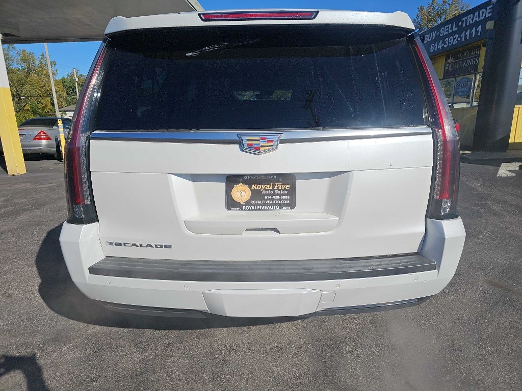 Cadillac Escalade ESV Luxury 4WD 2017