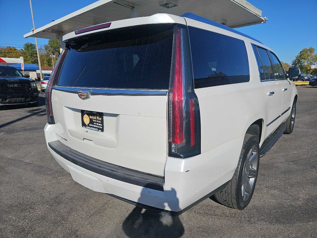 Cadillac Escalade ESV Luxury 4WD 2017