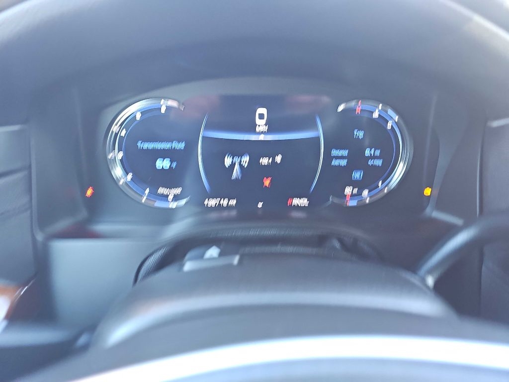 Cadillac Escalade ESV Luxury 4WD 2017