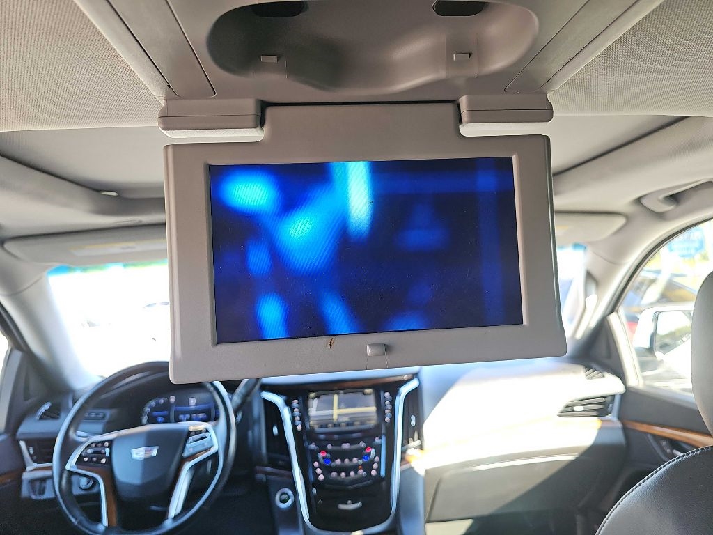 Cadillac Escalade ESV Luxury 4WD 2017