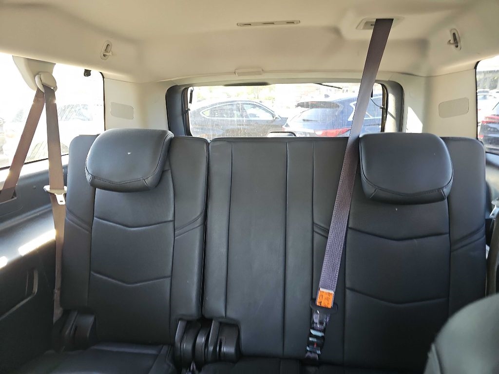 Cadillac Escalade ESV Luxury 4WD 2017