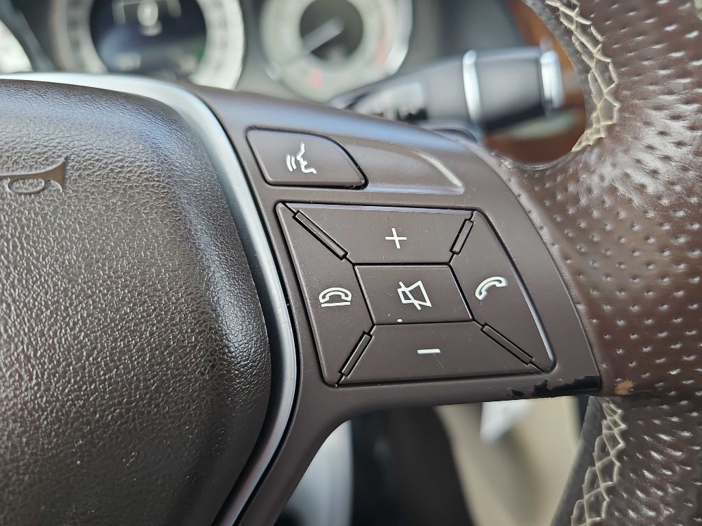 Mercedes-Benz GLK-Class GLK350 2015