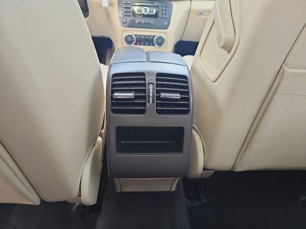Mercedes-Benz GLK-Class GLK350 2015