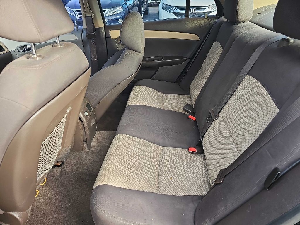 Chevrolet Malibu 1LT 2012