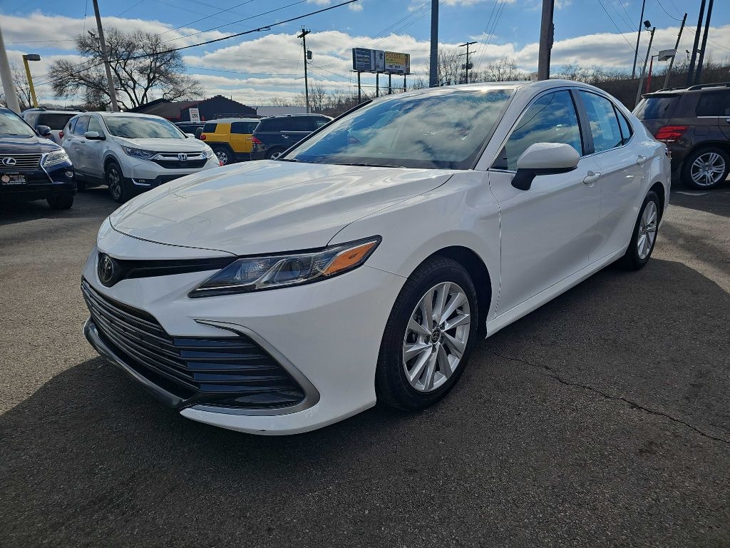 Toyota Camry LE 2021