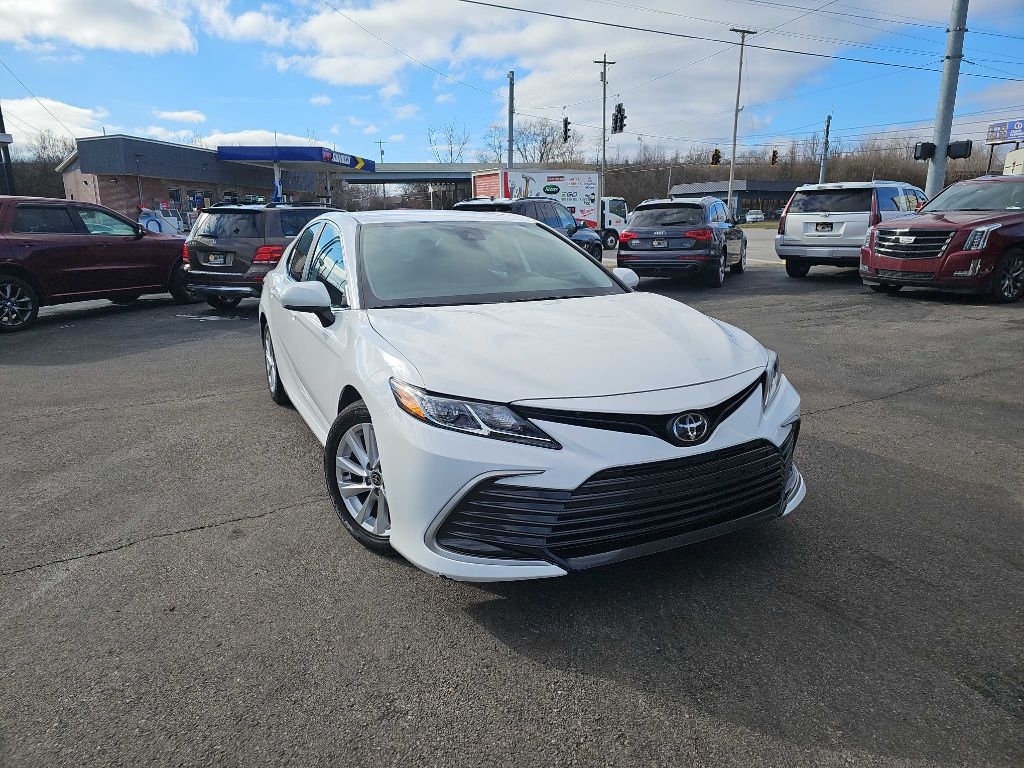 Toyota Camry LE 2021