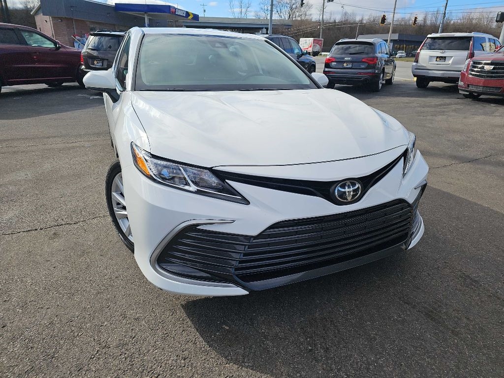 Toyota Camry LE 2021