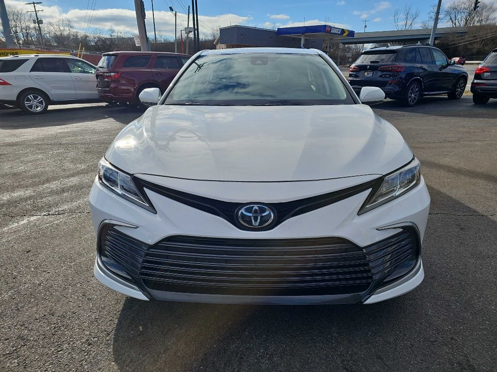 Toyota Camry LE 2021