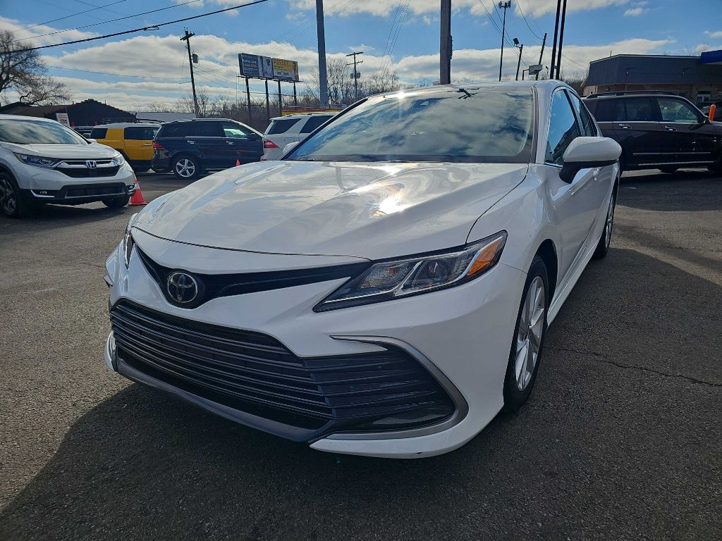 Toyota Camry LE 2021
