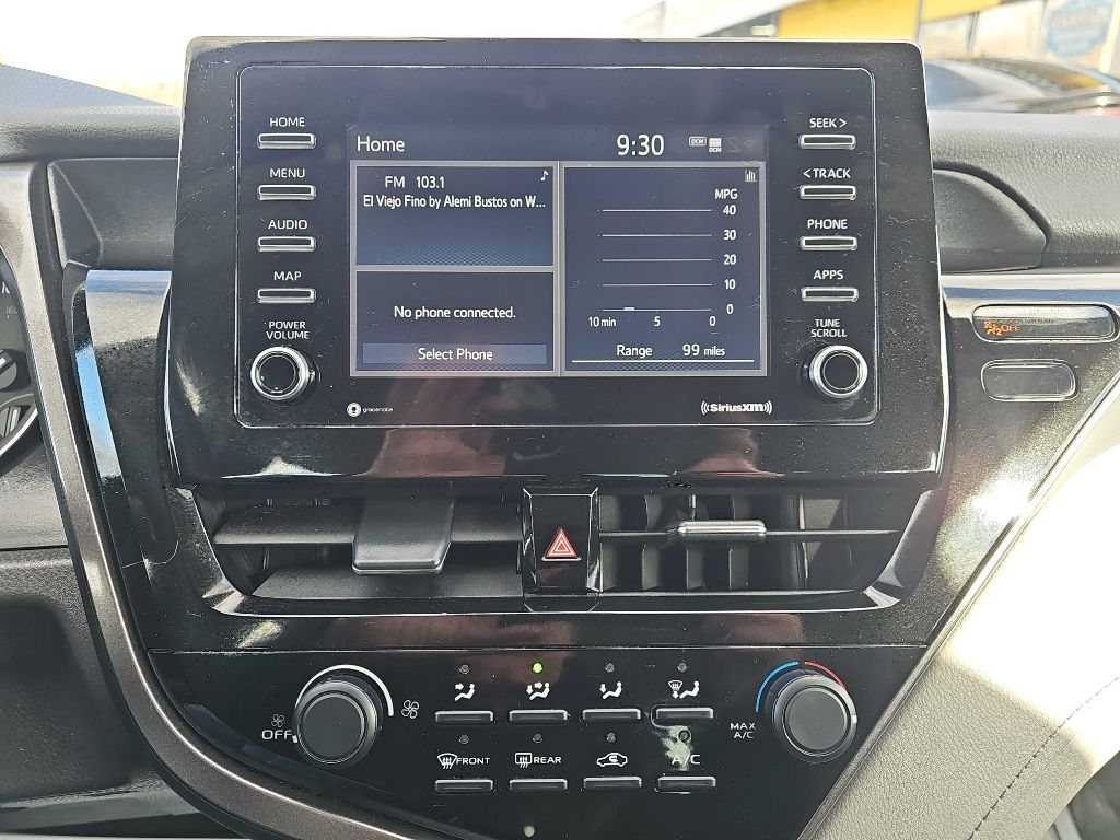 Toyota Camry LE 2021