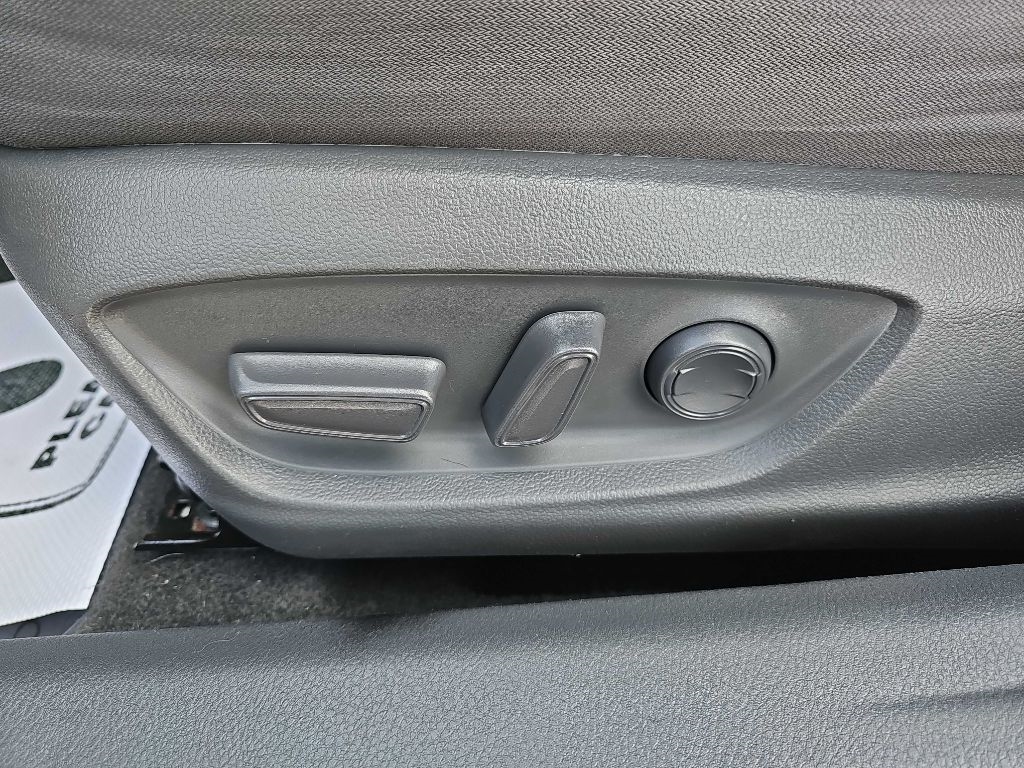 Toyota Camry LE 2021