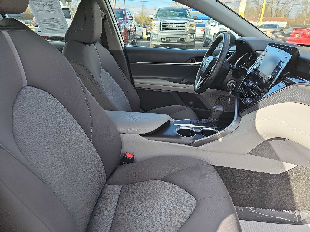 Toyota Camry LE 2021