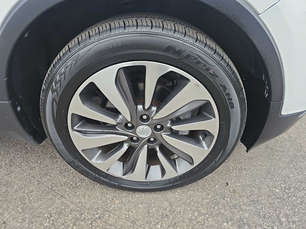 Buick Encore Essence FWD 2018