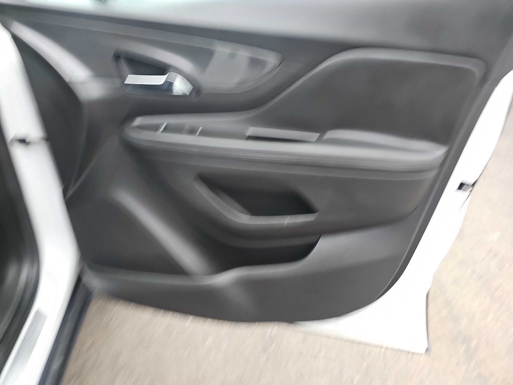 Buick Encore Essence FWD 2018