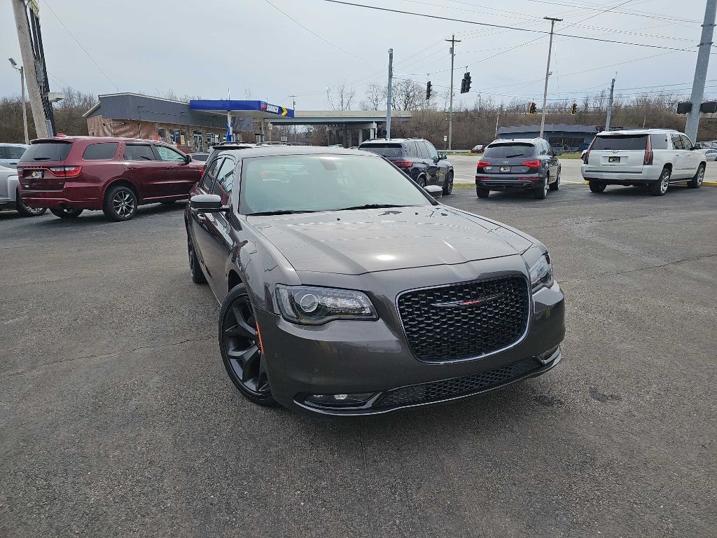 Chrysler 300 S V6 RWD 2021