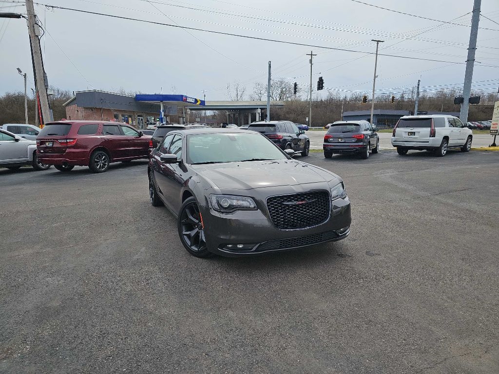 Chrysler 300 S V6 RWD 2021