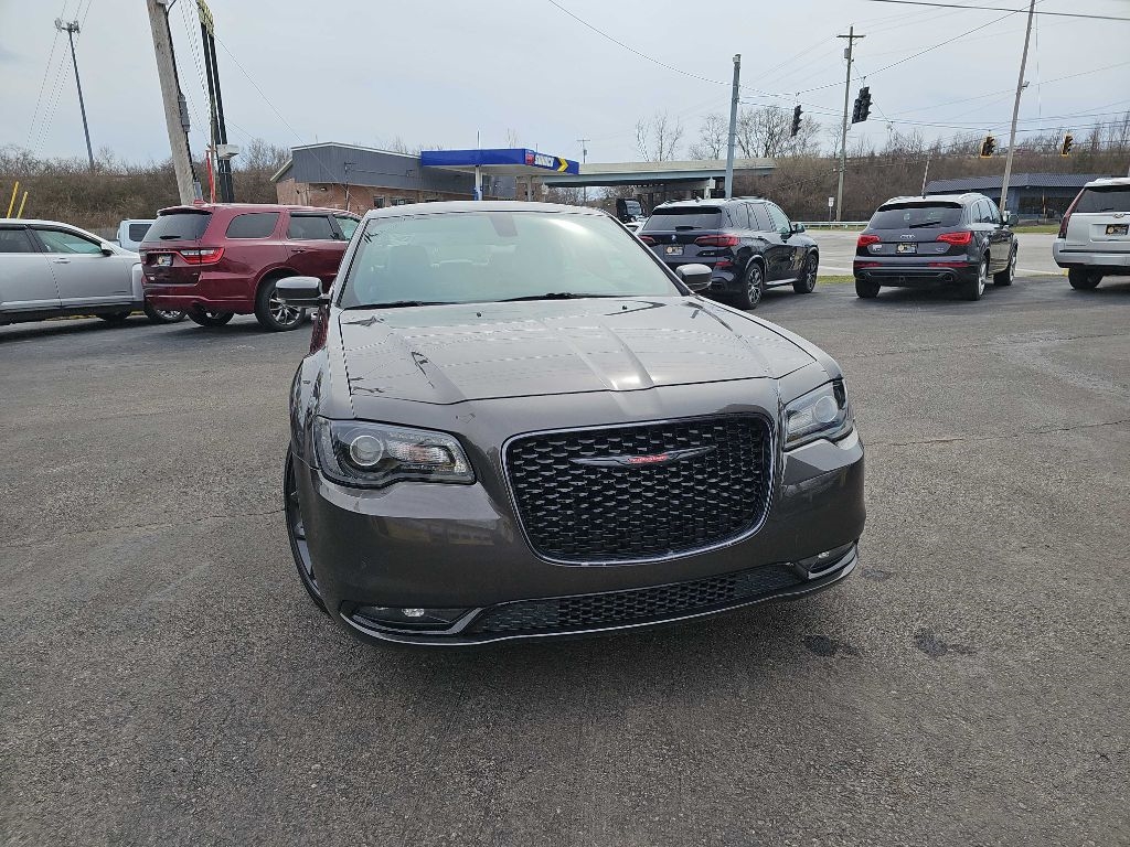 Chrysler 300 S V6 RWD 2021
