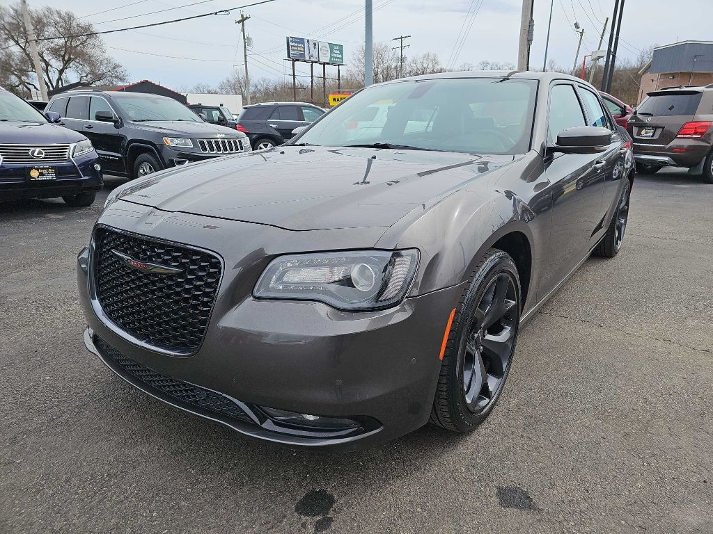 Chrysler 300 S V6 RWD 2021