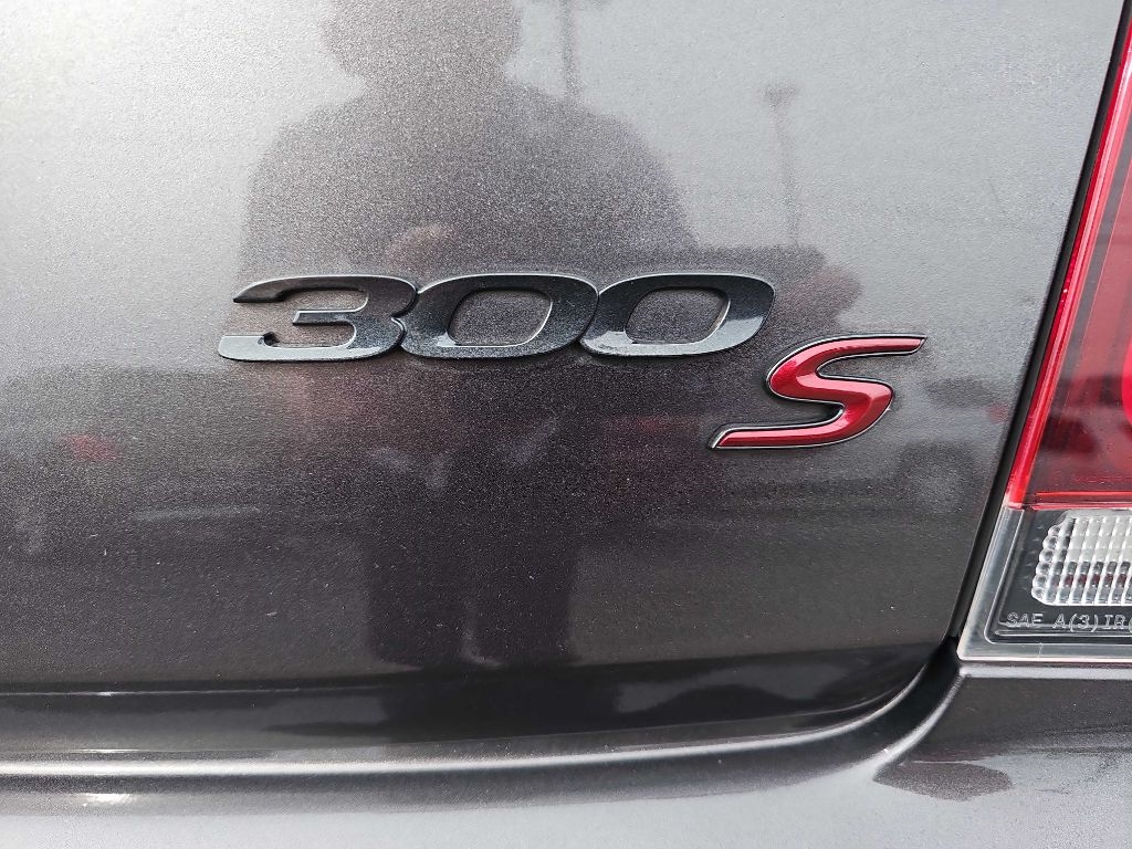 Chrysler 300 S V6 RWD 2021
